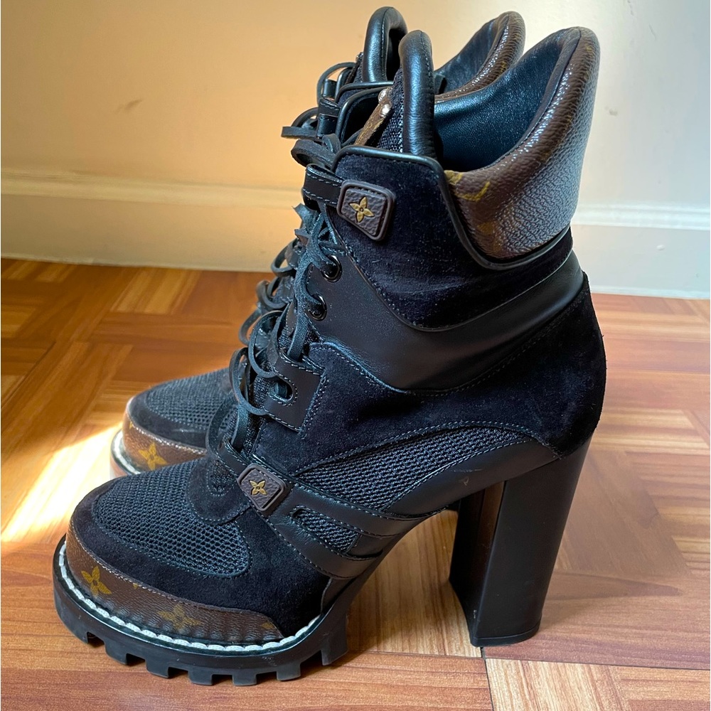 LOUIS VUITTON STAR TRAIL ANKLE BOOT.                    ⛔️ NO OFFERS ⛔️